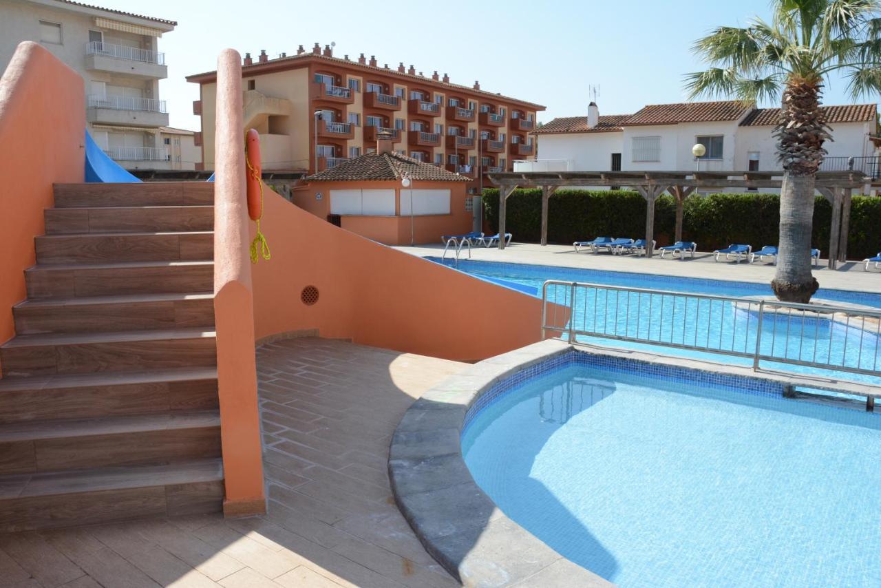 Apartamentos Familiares Sa Gavina Estartit 레스타르티트 외부 사진