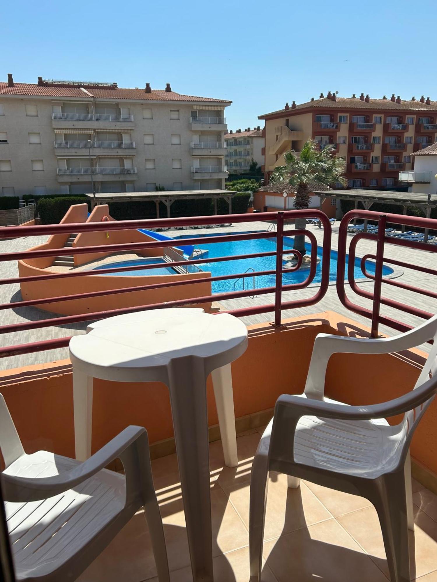 Apartamentos Familiares Sa Gavina Estartit 레스타르티트 외부 사진